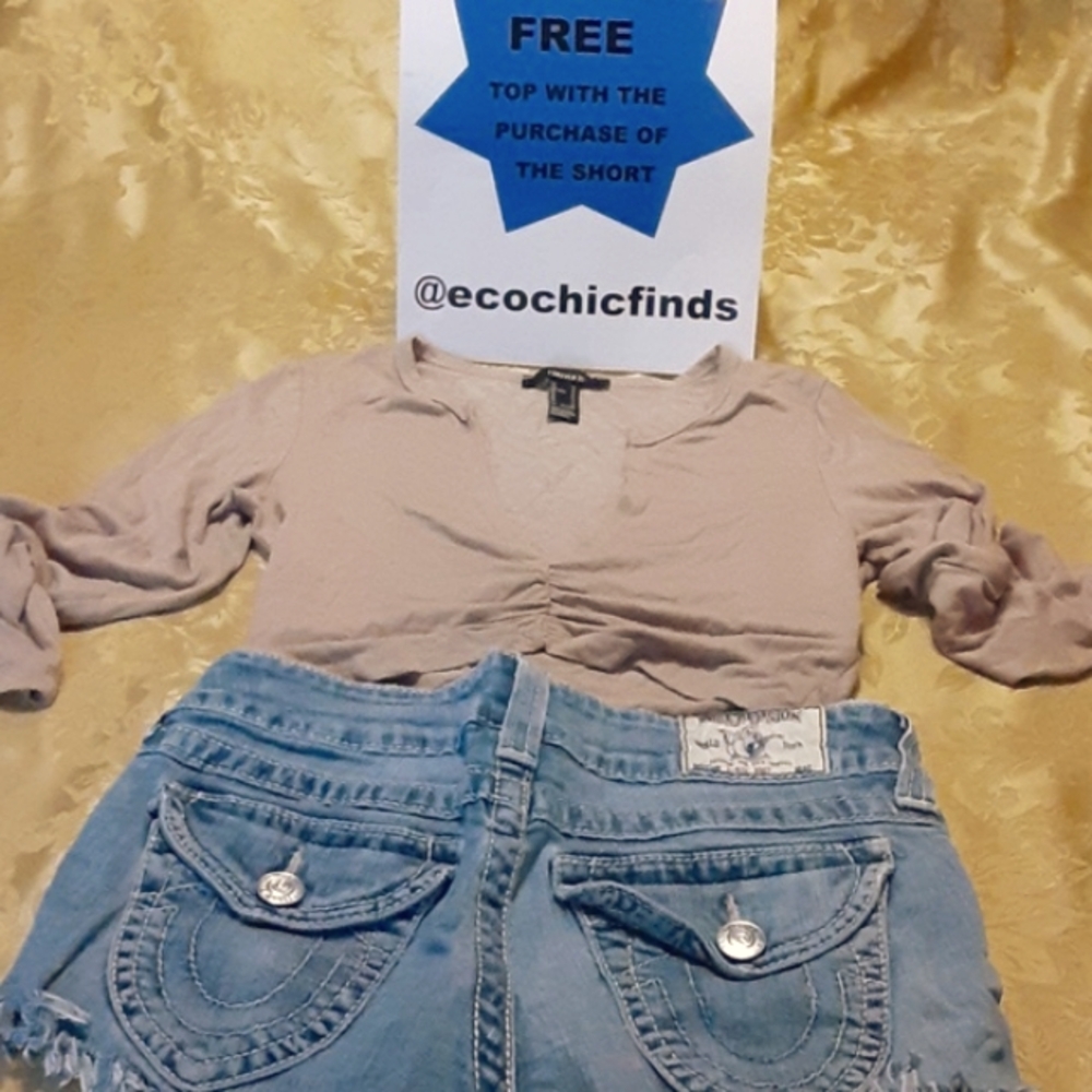 TRUE RELIGIÓN BEAUTIFUL SHORT STRETCH Size 26 WOMENS Color Blue